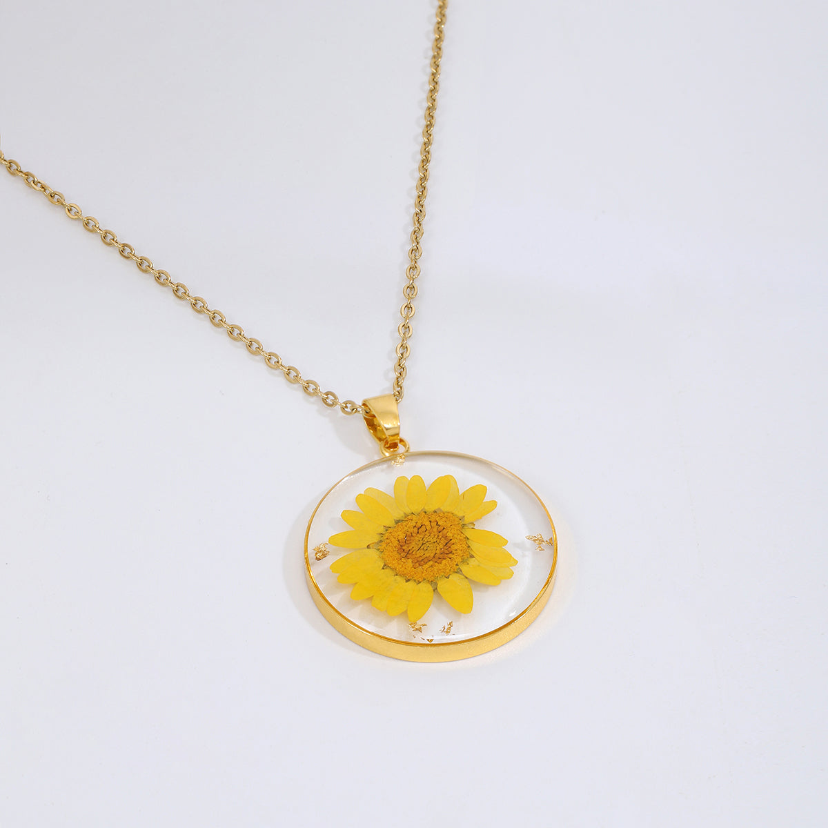 Collana con fiori del mese di nascita